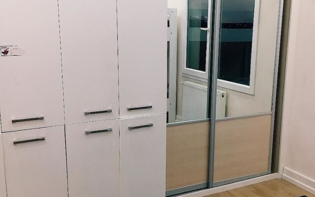 Safe Secure 3 bedroom top floor flat