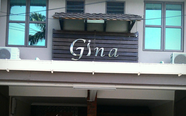 Gina Town House