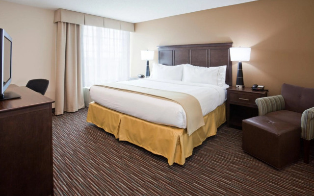 Holiday Inn Express & Suites Willmar by IHG