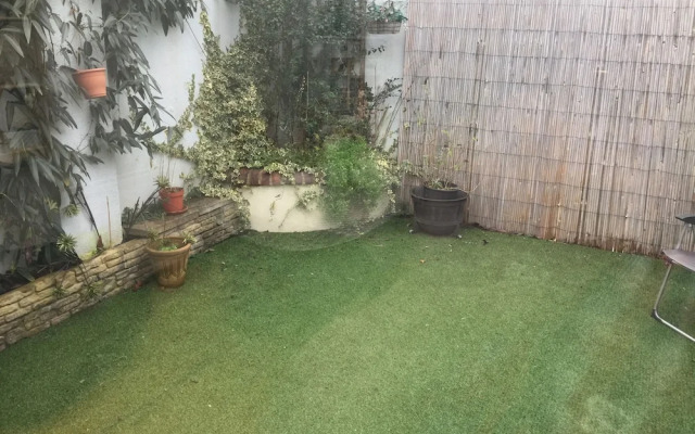 Large 2-bed House Derbyshire off Chatsworth rd