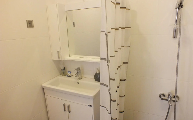 Check-in Baku Hotel & Hostel