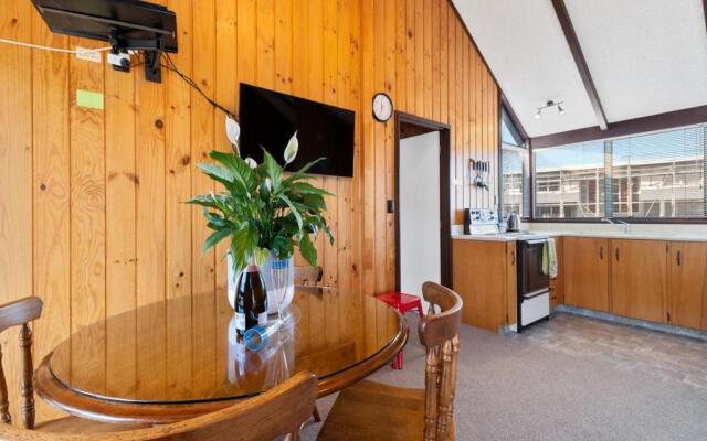 Downtown Mountview - Mt Maunganui Holiday Home