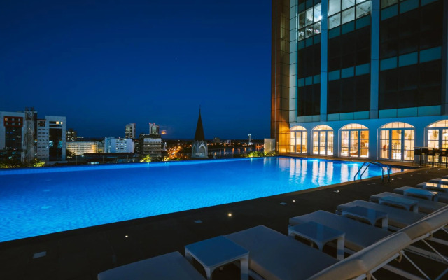 Johari Rotana Hotel