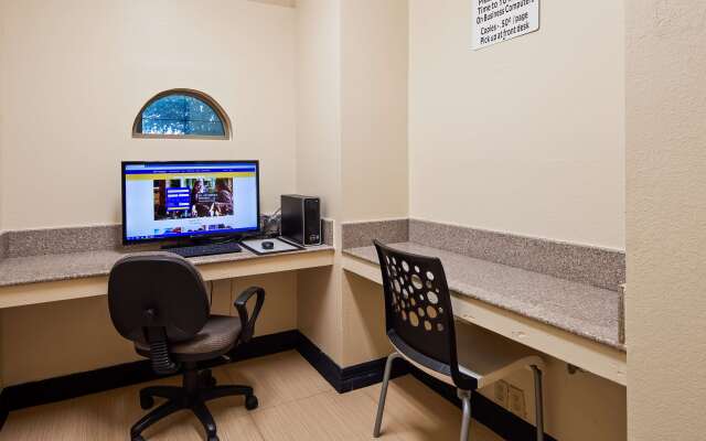 SureStay Plus by Best Western San Antonio Airport