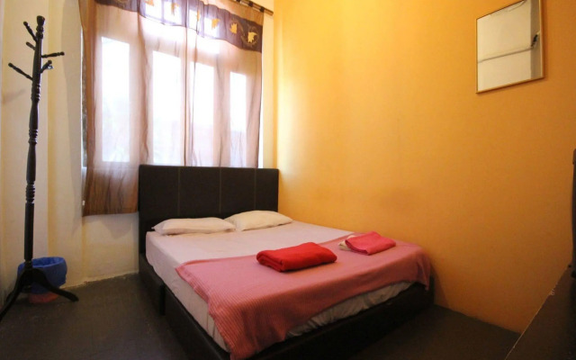 Cocoa Mews Cafe & Homestay - Hostel