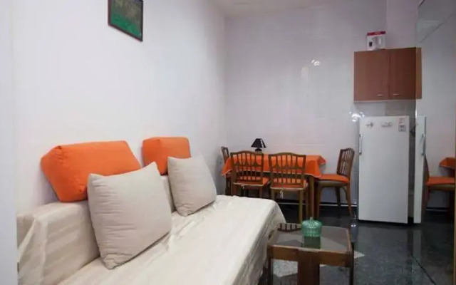 Apartment Azra