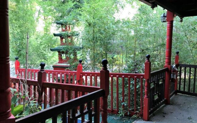 Historic Michabelle Inn