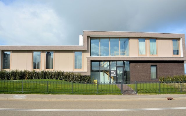 Luxury Holiday Home in Katwijk aan Zee Near North Sea Beach