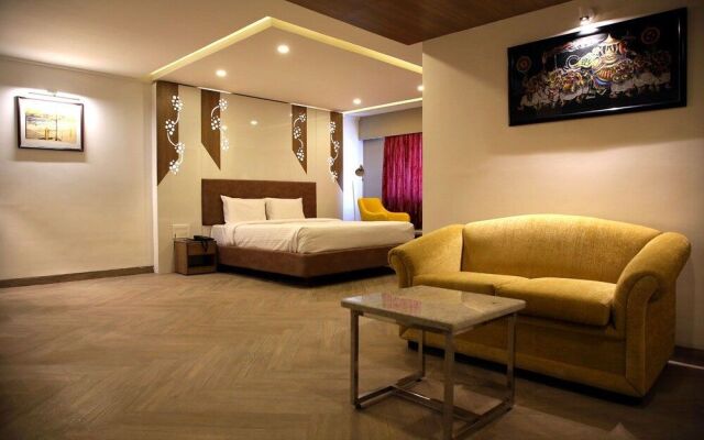 Rowan Tree by Poppys Chennai