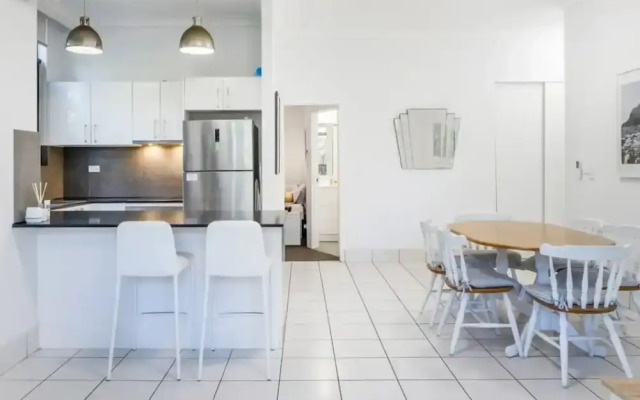 Alexander Apts - Ground Floor 2 Bedroom