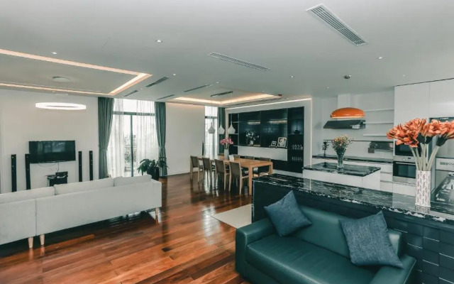 Ficus Suites Apartment