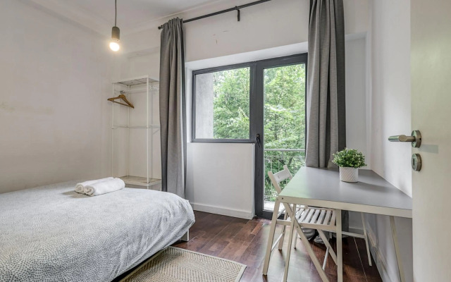 Travel and Live Apartments