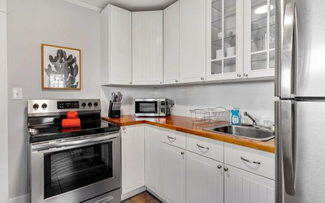 2 bedroom, Georgia Avenue