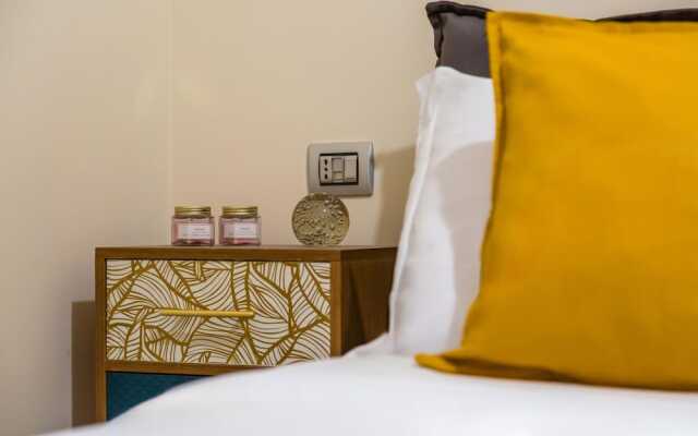 Design Flat in the City Center by Wonderful Italy