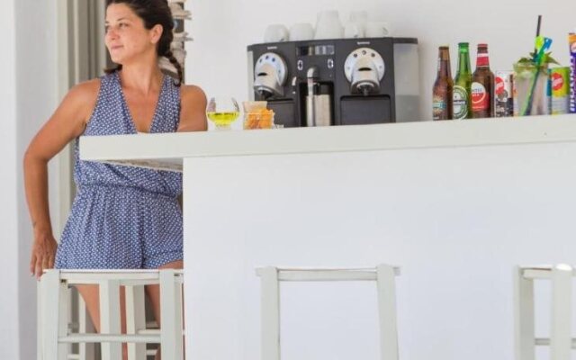 Drios Paros Luxury Hotel