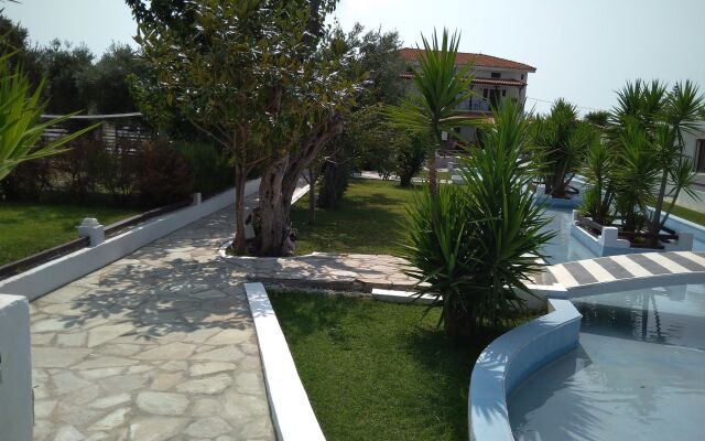 Skiathos Holiday House