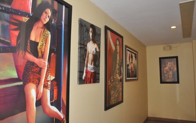 Roadhaus Hotel - The Manny Pacquiao Hotel