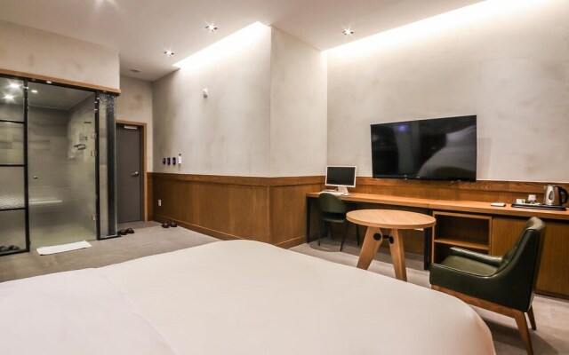 Wanju Bohemian Motel