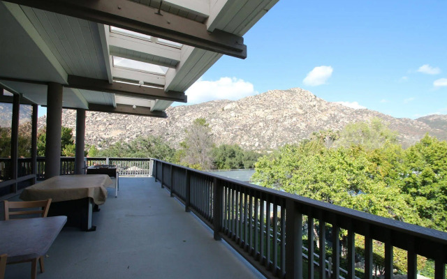Riviera Oaks Resort
