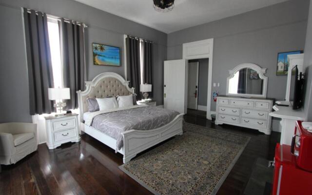 The George Manor