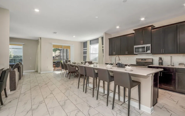 Fabulous 6 Bed Storey Lake Villa Pool & Spa 2145bmd