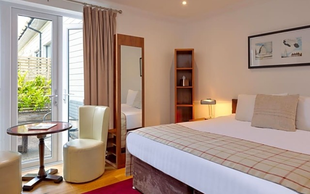 The Brander Lodge Hotel and Bistro