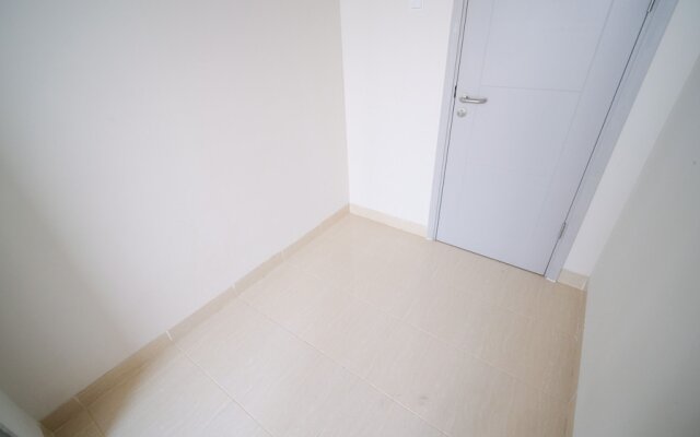 Homey 3Br With Private Lift At Grand Sungkono Lagoon Apartment