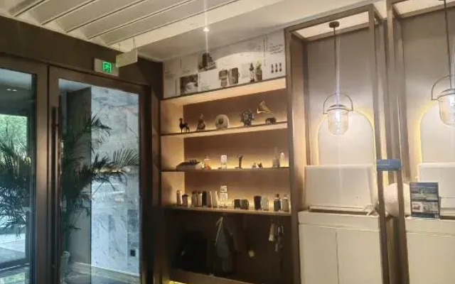 Atour Hotel Tongxiang South Qingfeng Road
