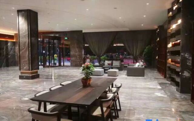 Victoria Harbour Joy Hotel