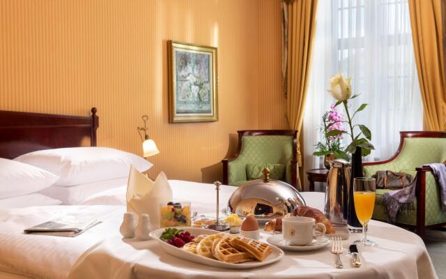 Best Western Premier Grand Hotel Russischer Hof