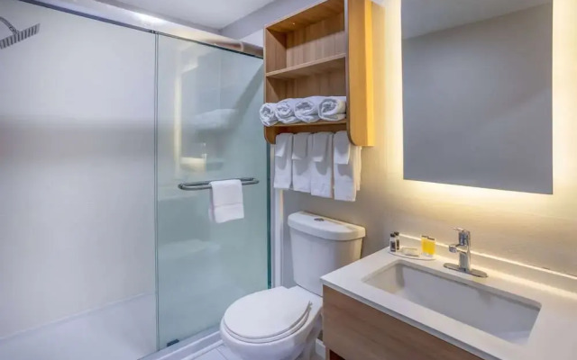Microtel Inn & Suites by Wyndham Salisbury