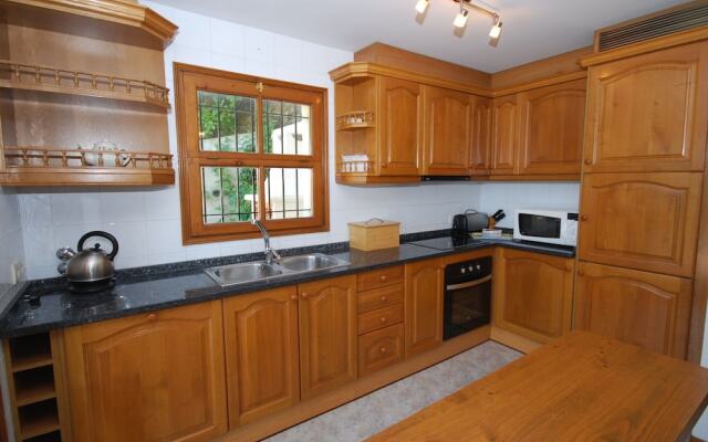 Deluxe Villa in Calonge With Private Pool