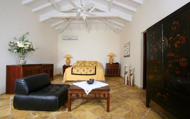 Villa With 5 Bedrooms in Saint Martin, With Wonderful sea View, Privat