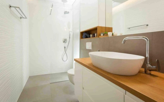 Sandra - Luxury gem Near the Beach - A1