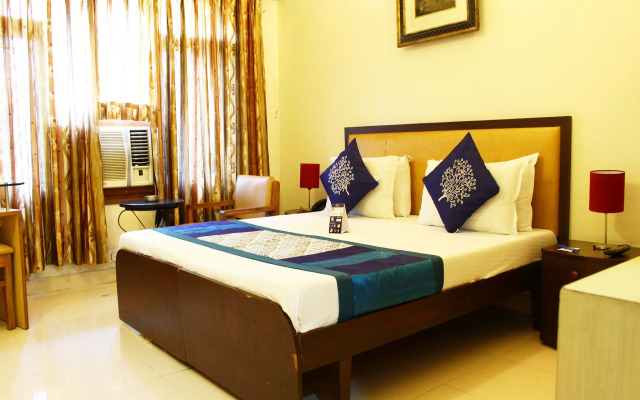 OYO 16006 Hotel Meedo's Grand