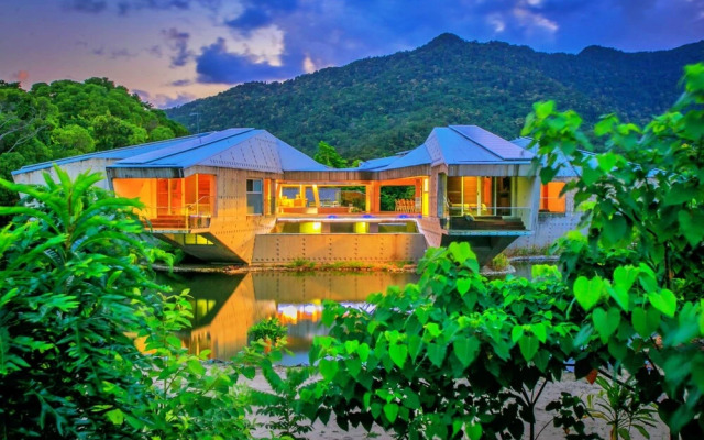 Alkira Award Winning Luxury Holiday Home