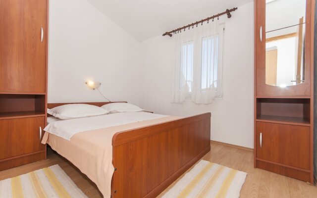 Apartments Ana
