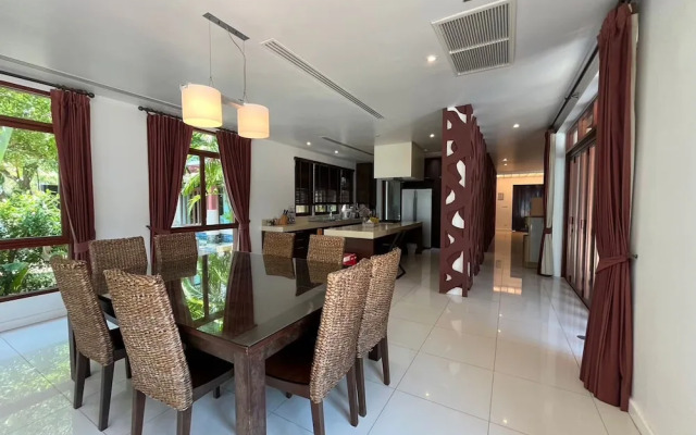 Amatapura Beach Villa 1