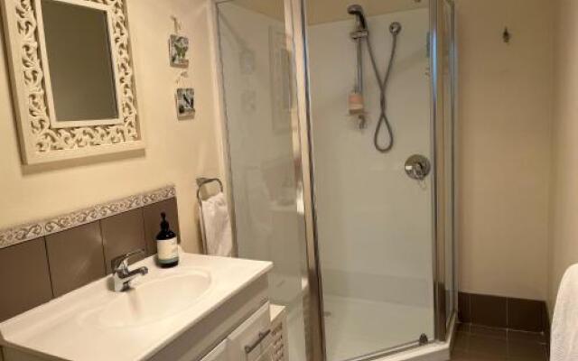 The Anchorage Waterfront Apartment