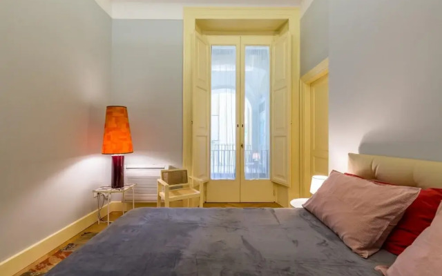 Donna Costanza - Stylish and Panoramic Flat