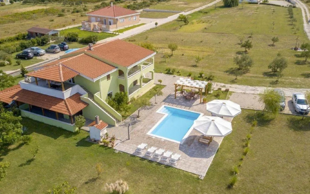 Charming 2-bed Apartment