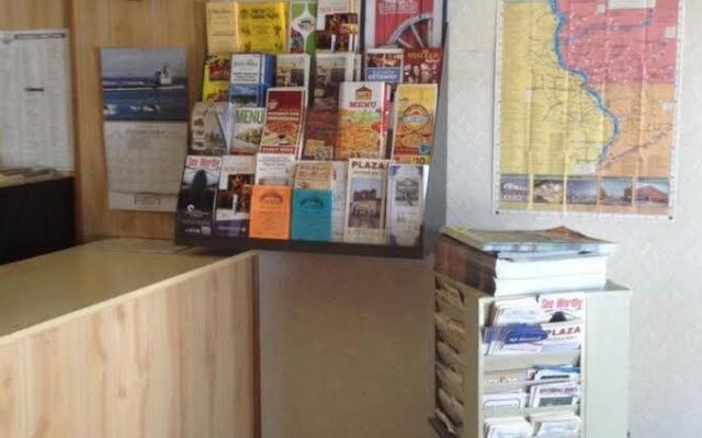 Colonial Inn Dyersville