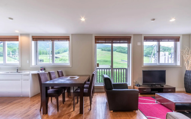 Furano Fresh Powder Apartments and Chalet