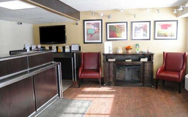 Rodeway Inn Fort Wayne Hotel