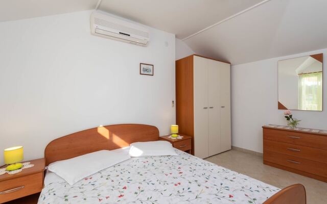Apartments Jaksa