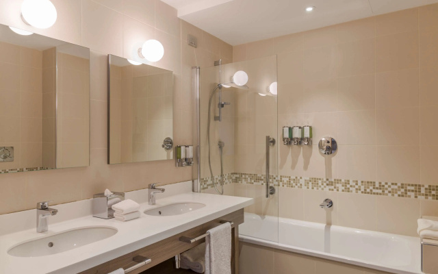 Hampton by Hilton Rome East
