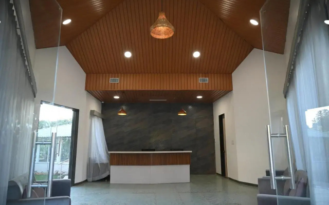 Mango Leaf Lake Resort