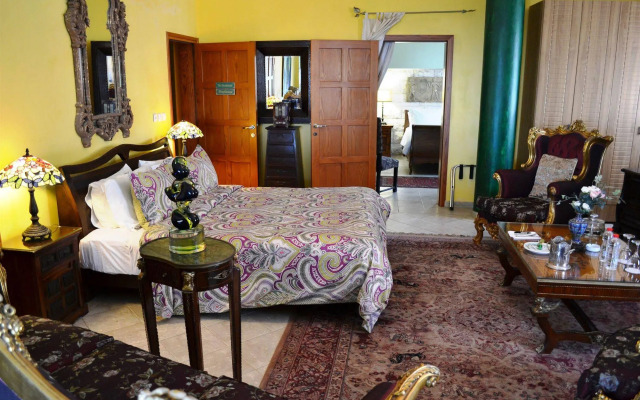 Palacio Domain Luxurious Boutique Hotel