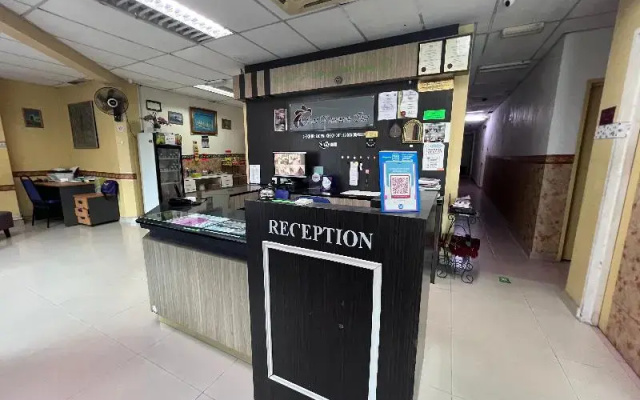 Seri Kemaman Inn, Chukai Terengganu By Zuzu