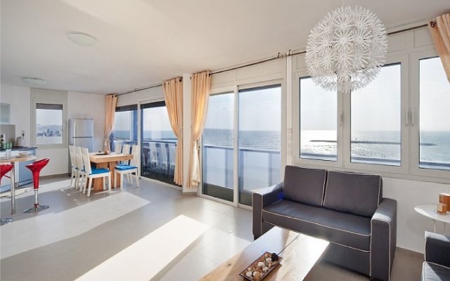 The Sea Apartments Tel Aviv by different locations